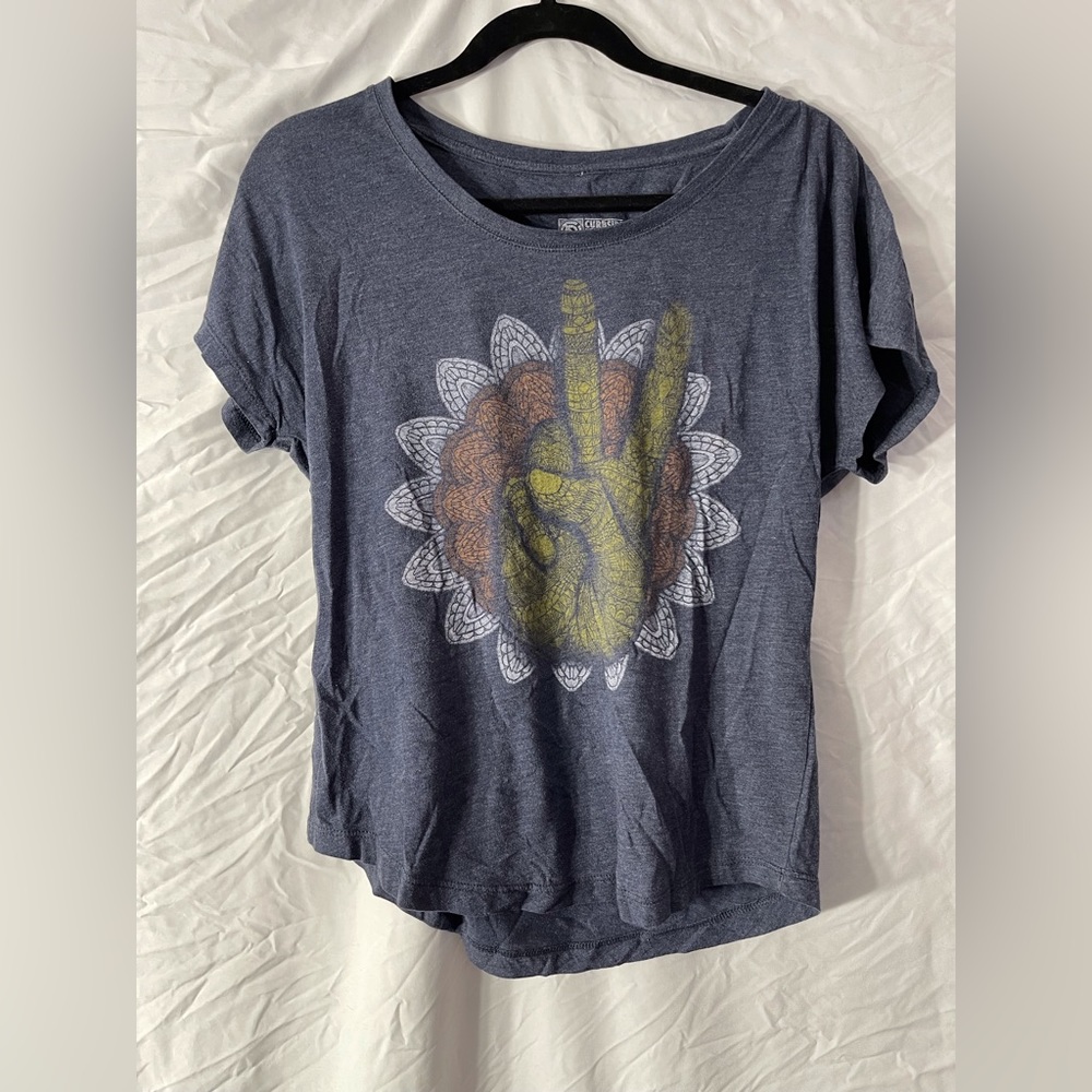 Womens medium shortsleeve graphic tshirt by curbside
